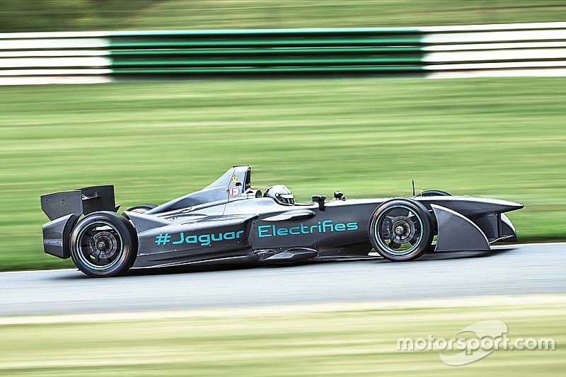 Jaguar lost kinderziekten op in aanloop naar Formule E-debuut