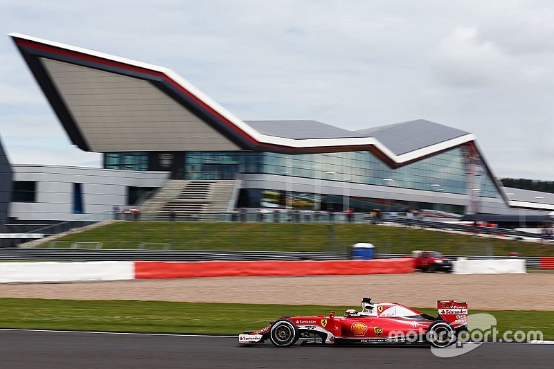 Fotogallery: le immagini più belle del secondo giorno di test di Silverstone
