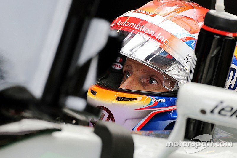 Grosjean mantiene la esperanza con Ferrari