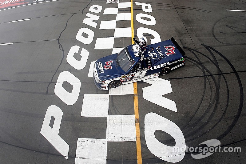 Byron gana por quinta vez en la Truck Series