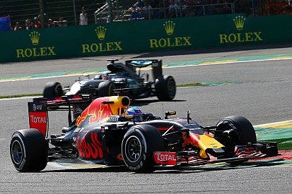 La bandera roja salvó el podio de Daniel Ricciardo