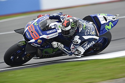 KTM menosprecia a Lorenzo