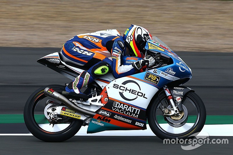 Oettl het snelst in droge maar verraderlijke warm-up Britse GP