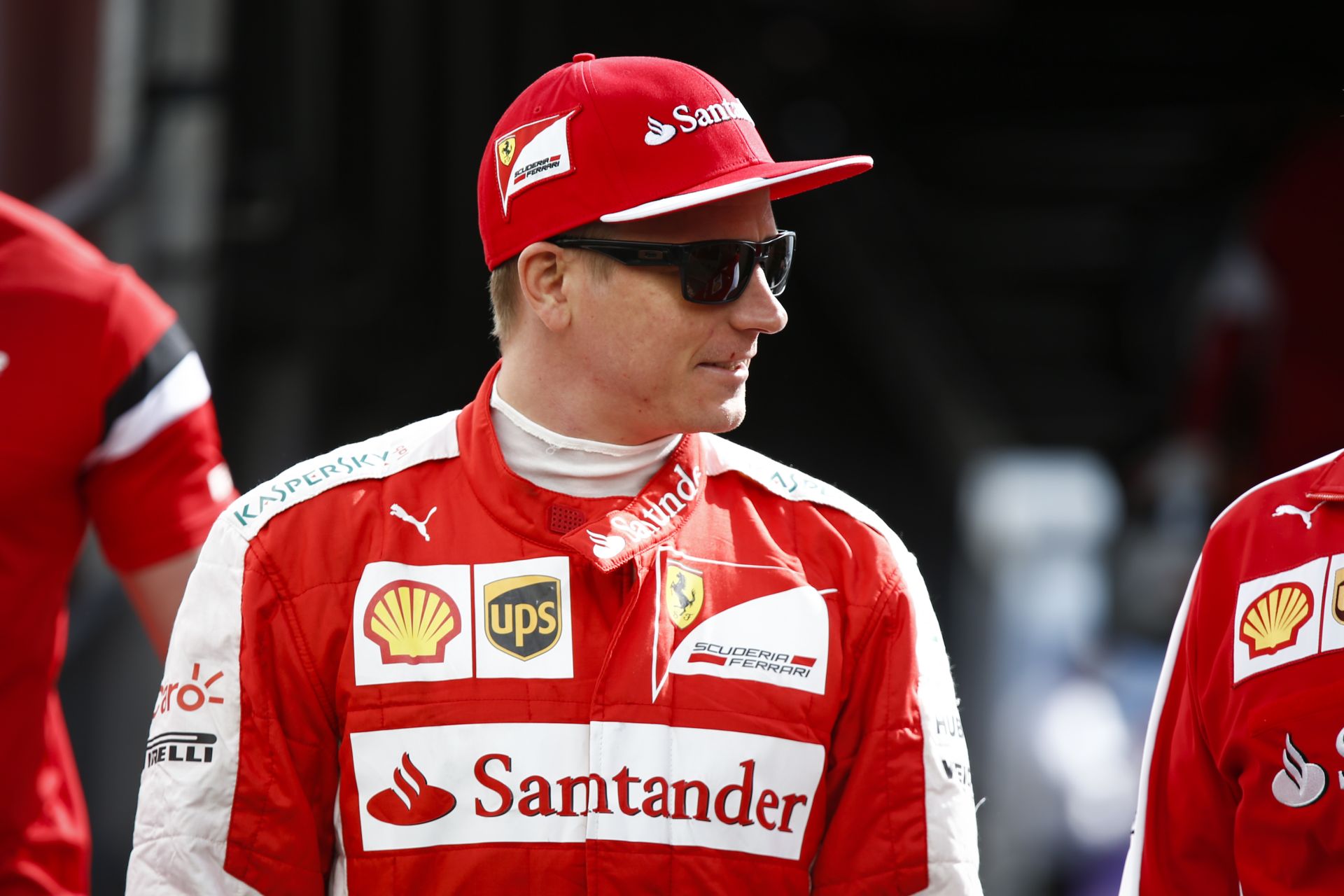 Minttu ujján méretes eljegyzési gyűrű csillog - Räikkönen biztos nem spórolt az ékszeren!