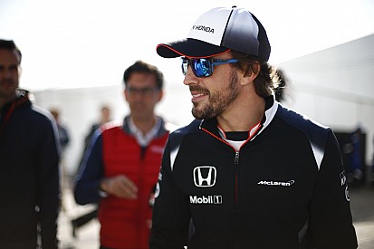 Alonso álomvilágban él, vagy tud valamit, amit mi nem?