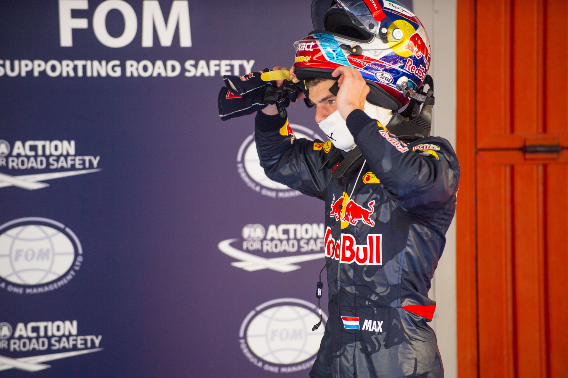 Kitörő öröm: A Mercedesek kiesése után a hollandok vérszemet kaptak! Verstappen!