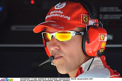 Az a bizonyos fagyi nem csak Kimi kezében tűnt fel... Schumacher!!!