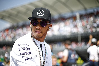 Hamilton olyan szerencsés, hogy személyesen találkozhatott Muhammad Alival!