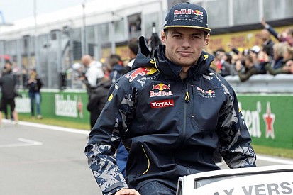 A kis "tejfelesszájú" Verstappen boldog apák napját kívánt!