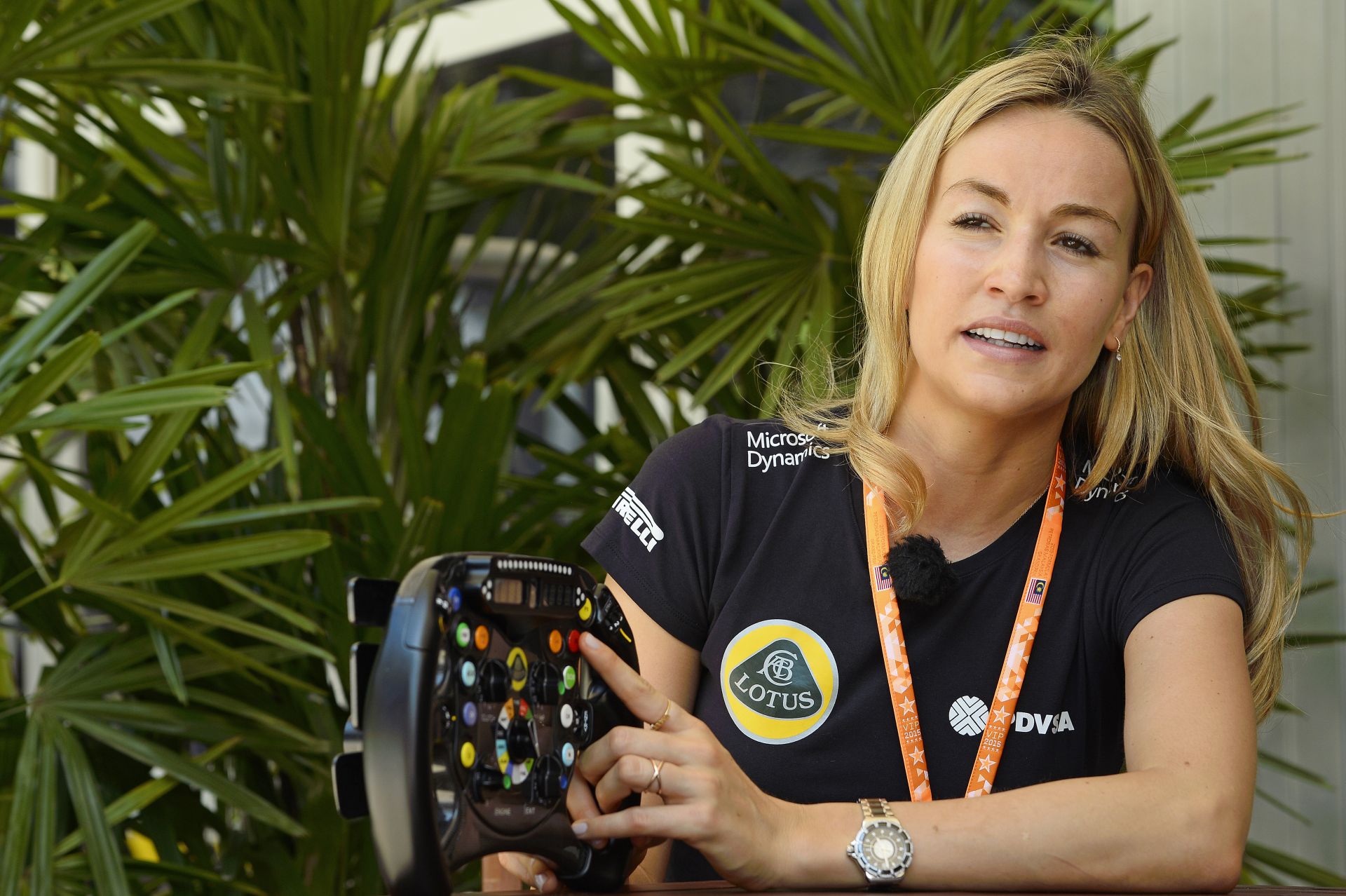 Carmen Jorda újra fehérben - most márkanagykövet lett!
