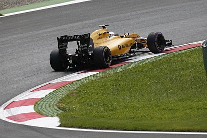 Magnussen mit "bénázik" már az FP2-n?!