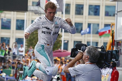 Rosberg már gyakorol az olasz-német meccsre!
