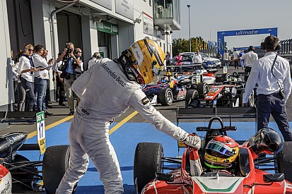 Stroll amplía su ventaja en el campeonato ganando de principio a fin