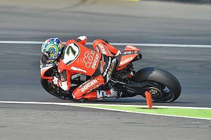 Lausitzring, Gara 1: domina Davies, ma cade Rea e Sykes riapre tutto
