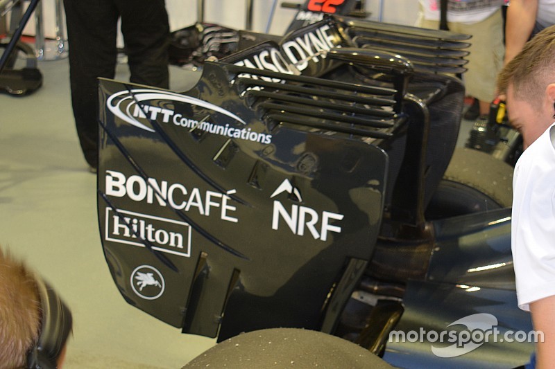 Técnica: endplates del alerón trasero del McLaren en Singapur