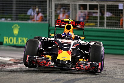 "Mierda, que viene...", así vivió Verstappen el episodio con el lagarto
