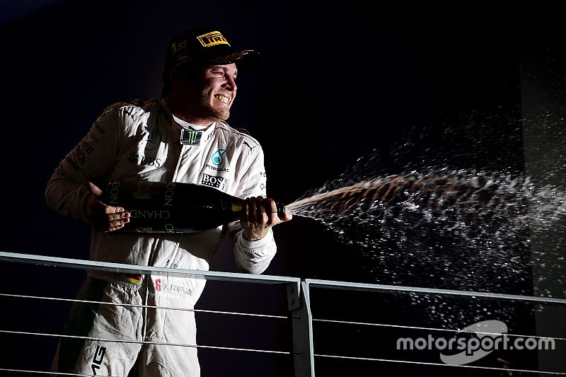 Wolff vindt prestatie van Rosberg in Singapore zijn beste ooit
