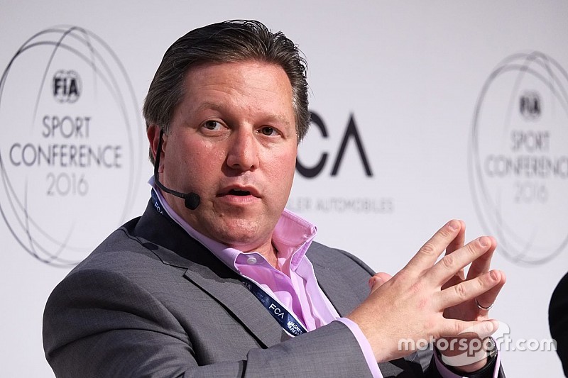 Zak Brown mundur dari CSM di tengah-tengah rumor jabatan di F1