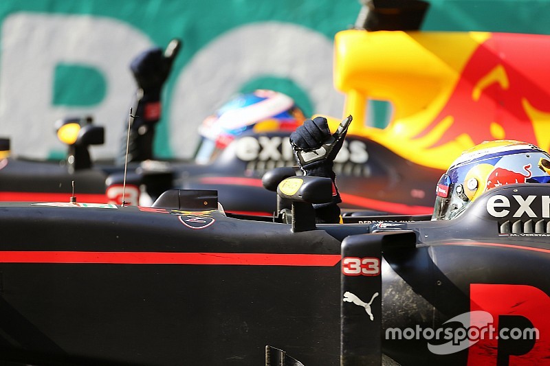 Ricciardo genoot van gevecht met Verstappen: “Cool om zo in F1 te racen”