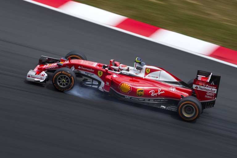Räikkönen szerint rosszkor van az időmérő, és a Red Bull ezért került eléjük...