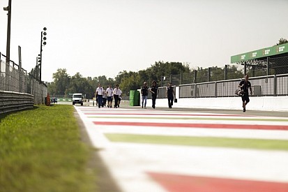 Hamilton nyerte a délutáni edzést Monzában Rosberg és a két Ferrari előtt