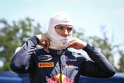 Marko nem tud róla, hogy a Szingapúri Nagydíjtól leváltanák Kvyat-ot