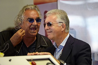 Briatore kötelezővé tenné az Instagramot a Forma-1-ben!