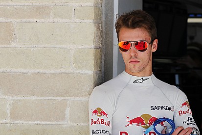 Квят останется в Toro Rosso еще на один сезон