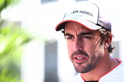 Alonso merecía sanción por utilizar a Massa "como freno", dice Symonds