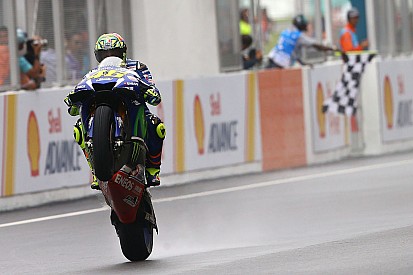 Rossi blij met tweede plaats: "Kreeg problemen op opdrogende baan"