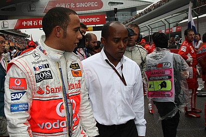Hamilton se inspira en su derrota de 2007