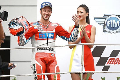 Dovizioso subasta su mono a beneficio de los niños de Amatrice
