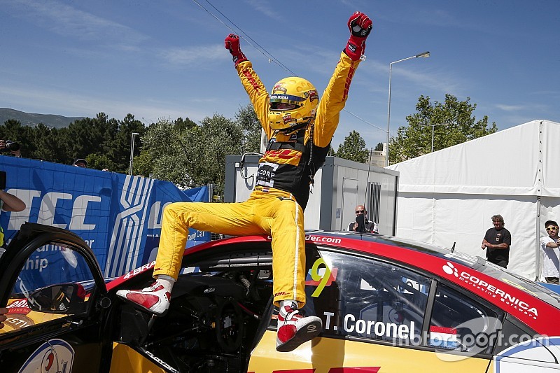 Tom Coronel hoopt ook in 2017 met ROAL aan WTCC deel te nemen