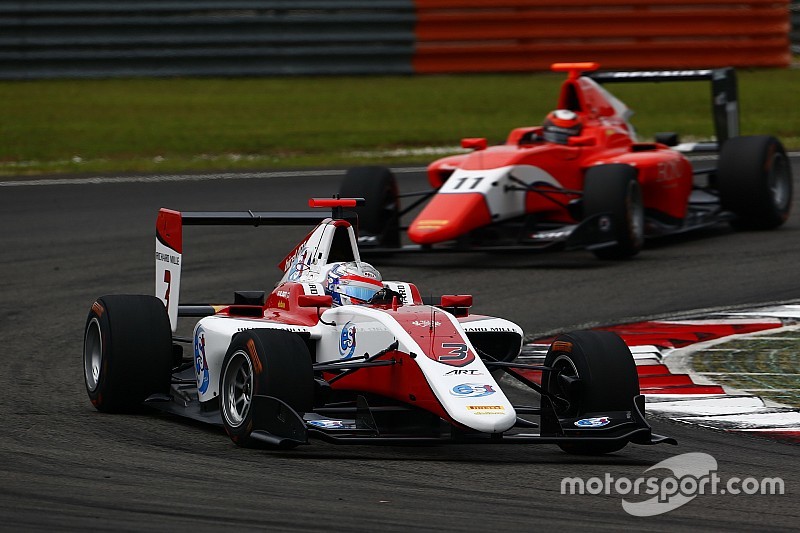 GP3 Abu Dhabi: Albon opent met beste tijd, De Vries vijfde