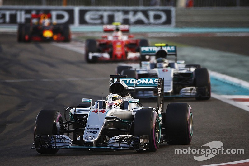 Vettel tuduh Hamilton gunakan