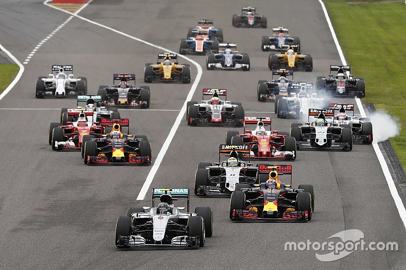 La F1 híbrida es sólo un tema de marketing, según Newey