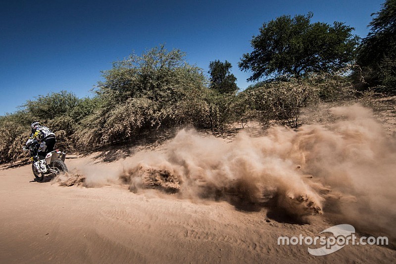 Las primeras 48 horas del Dakar se cobran 24 abandonos