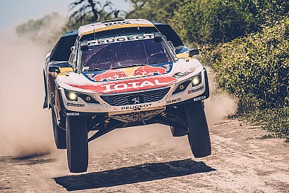 Dakar 2017: Peterhansel wint derde etappe, concurrentie krijgt forse tikken