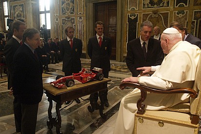 Heute vor 12 Jahren: Schumi und Ferrari besuchen den Papst