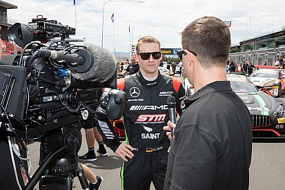 12h Bathurst: Maro Engel "hätte das TV-Interview nicht geben sollen"