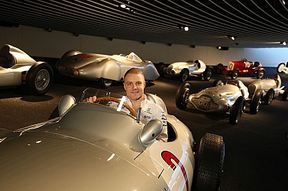 Bildergalerie: F1-Pilot Valtteri Bottas bei Mercedes in Stuttgart