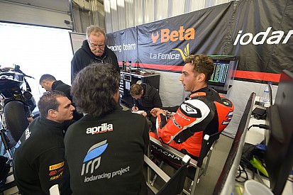 Mercado se lesiona y no estará en el inicio del Mundial de Superbike