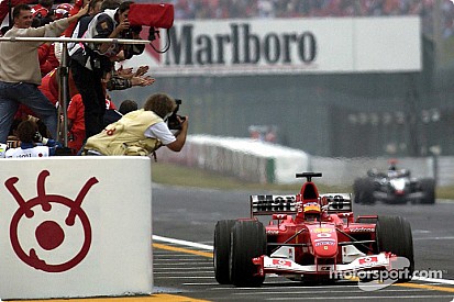 Ferrarik a Forma-1-ben: Szenvedős vb-cím Gianni Angelli tiszteletére az F2003-GA-val