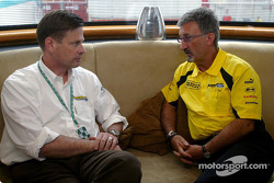 Eddie Jordan with Ford's Martin Leach