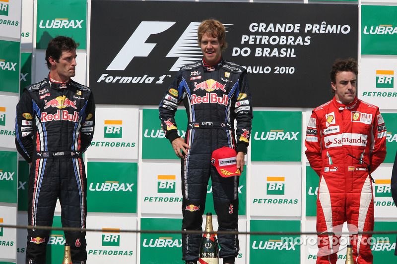 2010: Sebastian Vettel gana en Interlagos y el título de campeón se disputa en la carrera final en Abu Dhabi
