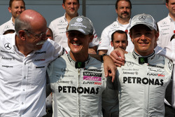 Керівник Chairman, Доктор Дітер Цетше, Міхаель Шумахер і Нко Росберг, Mercedes GP