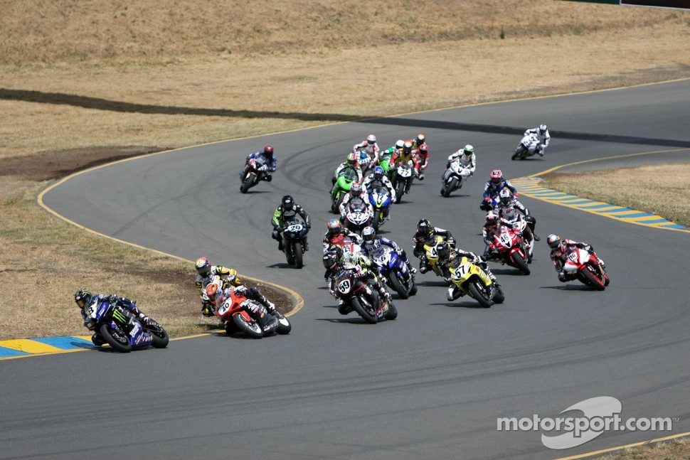 Daytona SportBike race start