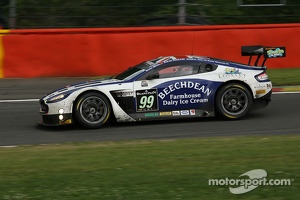 #99 Beechdean AMR Aston Martin Vantage GT3: Andrew Howard, Jonathan Adam, Daniel McKenzie, Stefan Mücke