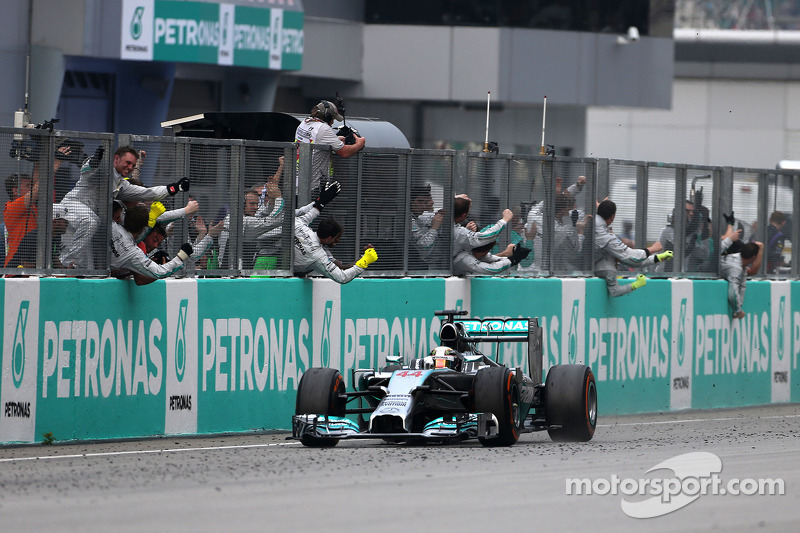 2014: Lewis Hamilton, Mercedes F1 W05