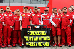 (Da sinistra a destra): Kimi Raikkonen, Ferrari, Marco Mattiacci, Ferrari Team Principal, Fernando A